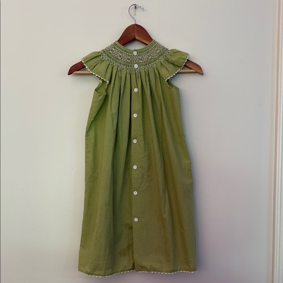 Green Smocked Sleeveless Sundress - Picture 5 of 9